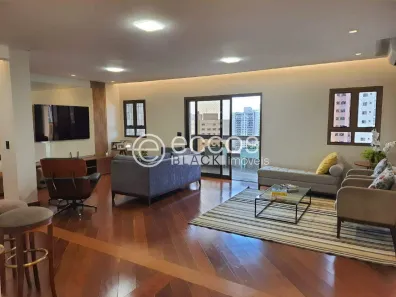 Apartamento com 5 Quartos para alugar, 263m² no Fundinho, Uberlândia