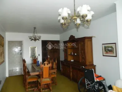 Apartamento com 3 Quartos à venda, 110m² no Três Figueiras, Porto Alegre