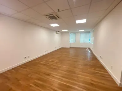 Sala Comercial para alugar, 100m² no Vila Cordeiro, São Paulo