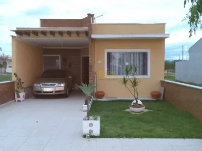 Casa de Condomínio com 2 Quartos à venda, 134m² no Condomínio Residencial e Comercial Laguna, Pindamonhangaba