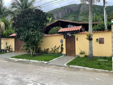 Casa com 4 Quartos à venda, 200m² no Recanto de Itaipuaçu (Itaipuaçu), Maricá