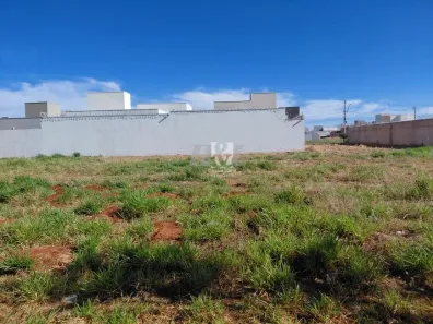 Lote/Terreno à venda, 300m² no Novo Mundo, Uberlândia