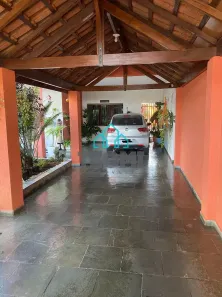 Casa com 3 Quartos à venda, 345m² no Parque Santo Antônio, Taubaté