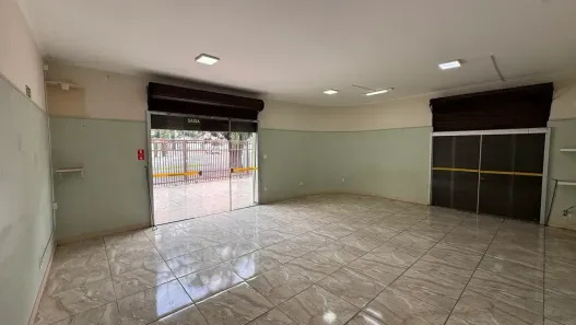 Ponto Comercial com 2 Quartos para alugar, 150m² no Jardim Nova Europa, Campinas