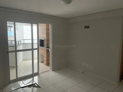 Apartamento com 2 Quartos para alugar, 69m² no Zona 07, Maringá