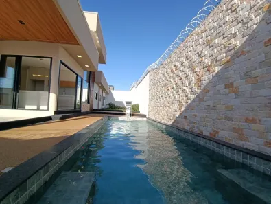 Casa com 3 Quartos à venda, 380m² no Setor Três Marias I, Goiânia