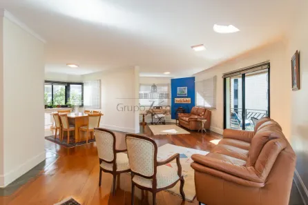 Apartamento com 4 Quartos à venda, 221m² no Vila Suzana, São Paulo