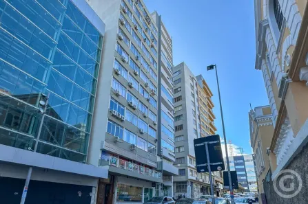 Sala Comercial para alugar, 271m² no Centro, Florianópolis