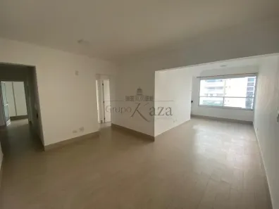 Apartamento com 2 Quartos para alugar, 77m² no Condomínio Royal Park, São José dos Campos