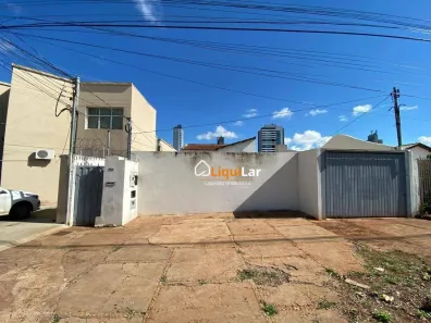 Sobrado com 3 Quartos à venda, 260m² no Santa Fé, Campo Grande