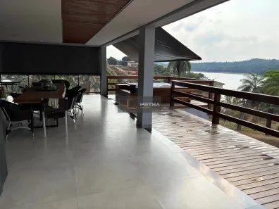 Casa com 5 Quartos à venda, 2000m² no Solar do Madeira, Contagem