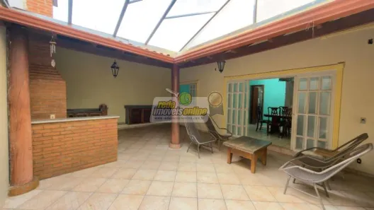 Casa com 5 Quartos à venda, 361m² no São Benedito, Uberaba