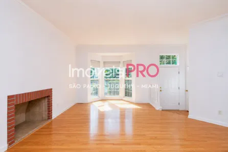 Casa de Condomínio com 4 Quartos para alugar, 220m² no Brooklin Paulista, São Paulo