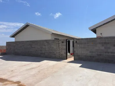 Casa com 2 Quartos para alugar, 42m² no Inocência, Inocência