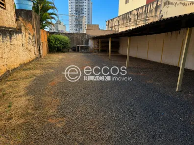 Lote/Terreno à venda, 300m² no Centro, Uberlândia