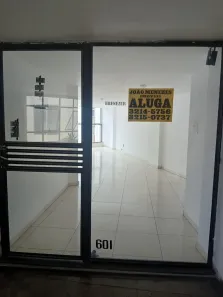 Sala Comercial para alugar, 69m² no Centro, Juiz de Fora
