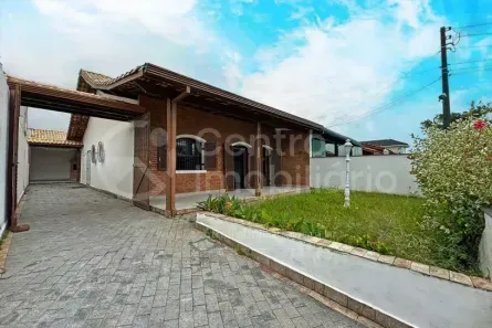 Casa com 3 Quartos à venda, 136m² no Parque Balneario Oasis, Peruíbe