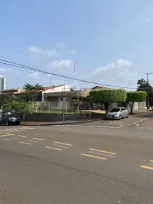 Imóvel Comercial com 3 Quartos à venda, 220m² no Aurora, Londrina