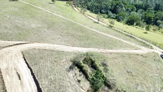 Lote/Terreno à venda, 1000m² no Jardim Vitoria, Mairinque