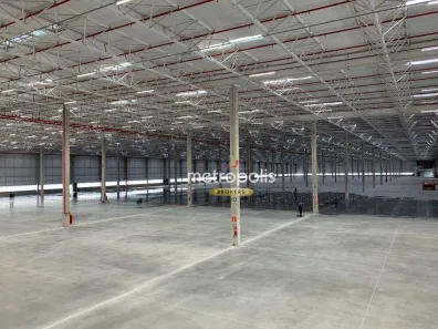 Galpão/Depósito/Armazém para alugar, 1741m² no Itaqui, Itapevi