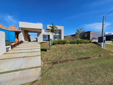 Casa de Condomínio com 4 Quartos à venda, 180m² no Condomínio Riviera de Santa Cristina XIII, Paranapanema