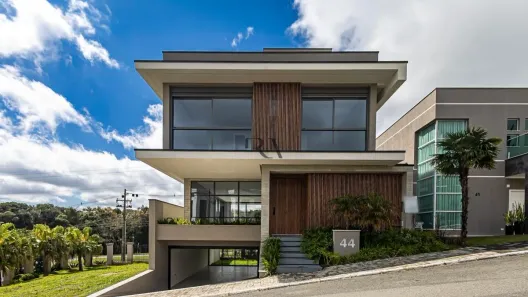Casa de Condomínio com 4 Quartos à venda, 361m² no Butiatuvinha, Curitiba