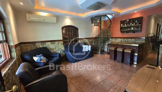 Casa com 3 Quartos à venda, 258m² no Pitangueiras, Rio de Janeiro