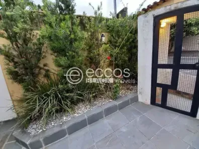 Casa com 3 Quartos à venda, 224m² no Segismundo Pereira, Uberlândia