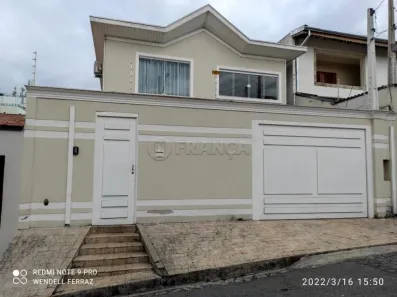 Sobrado com 3 Quartos à venda, 250m² no Vila Aprazível, Jacareí