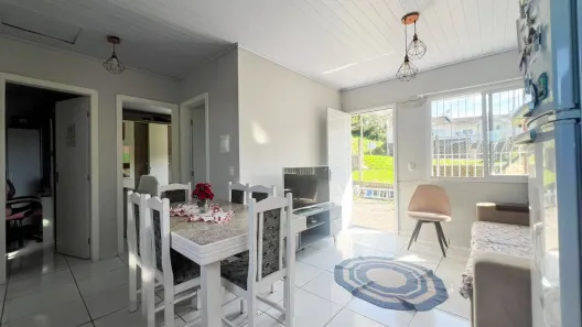 Sobrado com 2 Quartos à venda, 47m² no Videiras, Flores da Cunha