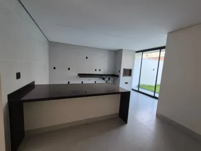 Sobrado com 3 Quartos à venda, 180m² no Rio Madeira, Porto Velho