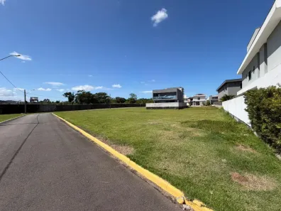 Lote/Terreno à venda, 389m² no Santa Regina, Camboriú