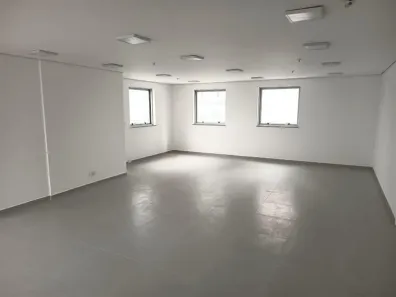 Sala Comercial para alugar, 66m² no Santo Amaro, São Paulo