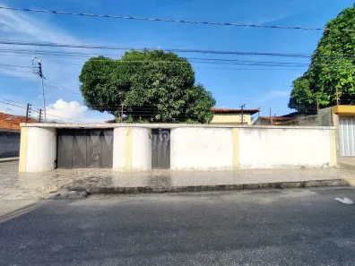 Casa com 4 Quartos à venda, 257m² no Fátima, Teresina