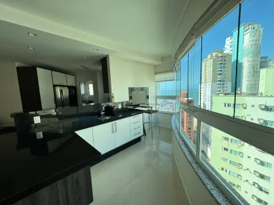 Apartamento com 3 Quartos para alugar, 115m² no Centro, Balneário Camboriú