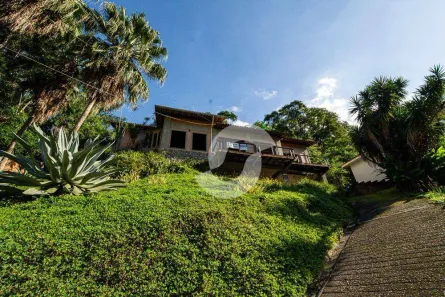Casa com 4 Quartos à venda, 255m² no Itaipu, Niterói