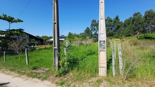 Lote/Terreno à venda, 689m² no Arroio, Imbituba