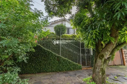 Casa com 3 Quartos para alugar, 160m² no Cavalhada, Porto Alegre