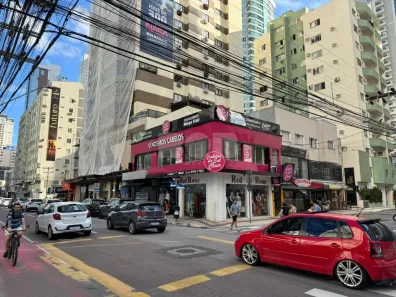 Sala Comercial para alugar, 110m² no Centro, Balneário Camboriú