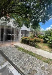 Casa com 5 Quartos à venda, 240m² no Cordeiro, Recife