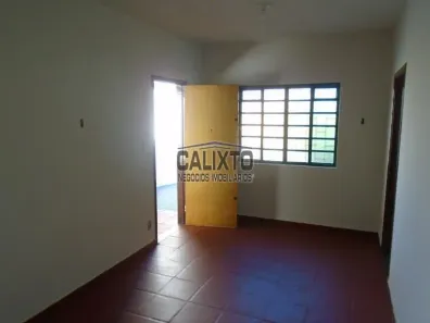 Casa com 3 Quartos à venda, 80m² no Cidade Jardim, Uberlândia