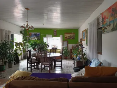 Casa com 2 Quartos à venda, 165m² no Vila Ipiranga, Porto Alegre