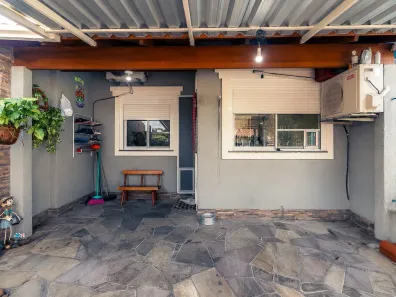 Casa com 2 Quartos à venda, 125m² no Hípica, Porto Alegre