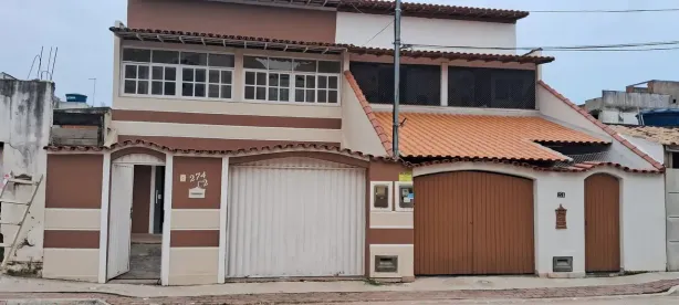Casa com 3 Quartos para alugar, 144m² no Jardim Maringá, Macaé