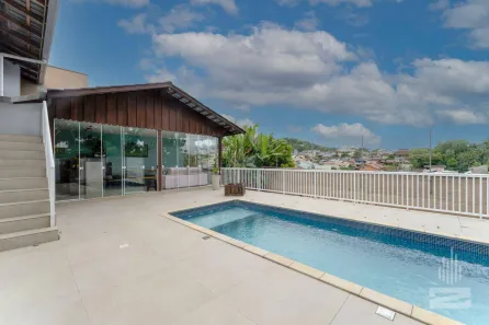Casa com 3 Quartos à venda, 231m² no Velha Central, Blumenau