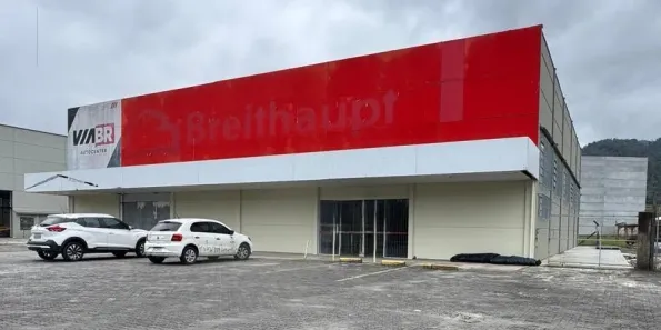 Galpão/Depósito/Armazém para alugar, 750m² no Barra do Rio Cerro, Jaraguá do Sul