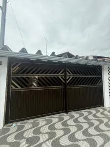 Casa com 2 Quartos à venda, 104m² no Maracanã, Praia Grande