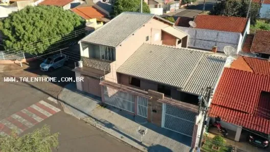 Casa com 5 Quartos à venda, 260m² no Jardim Novo Horizonte, Rolândia