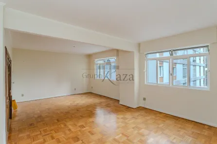 Apartamento com 3 Quartos à venda, 158m² no Cerqueira César, São Paulo