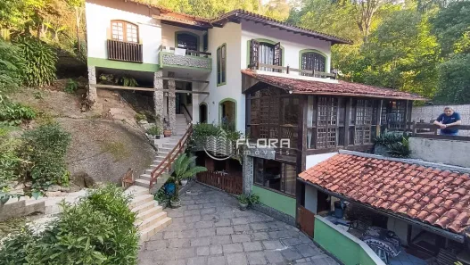 Casa com 4 Quartos à venda, 540m² no Vila Progresso, Niterói